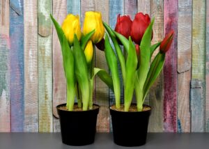 Best Artificial Flowers For The Outdoors